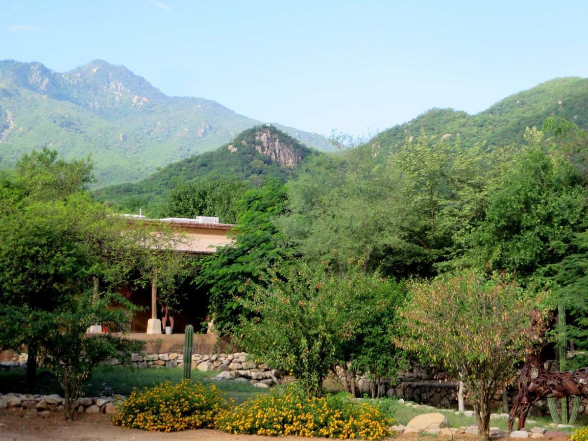 El Pedregal - Hotel En La Naturaleza Álamos 外观 照片